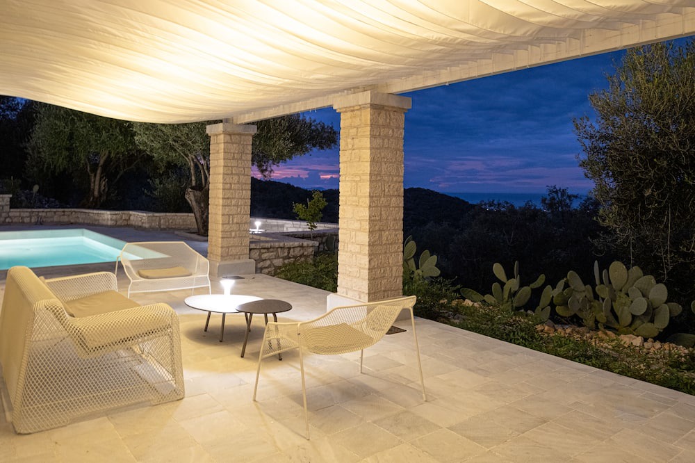 Photo of Patio Balcony in Peroulion