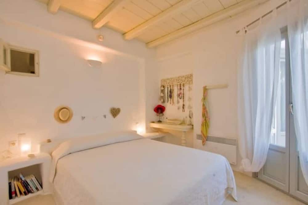 Photo of Bedroom in Marpissa