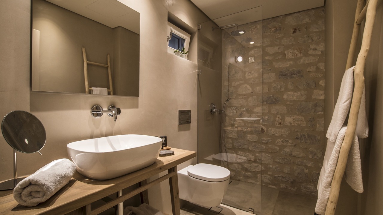 Photo of Bathroom in Omales