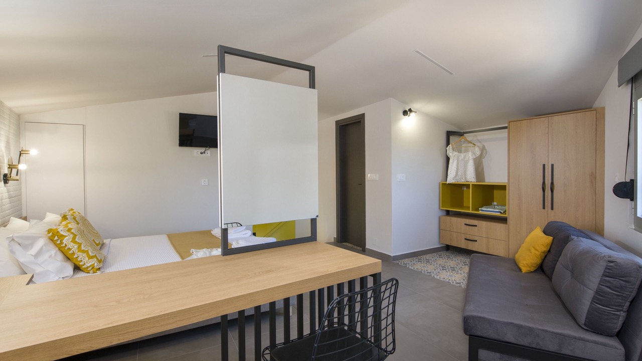 Photo of Bedroom in Alikianos