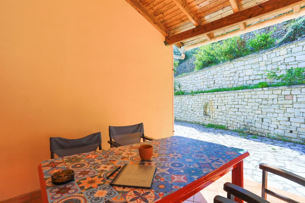 Photo of Bedroom in Katavolos