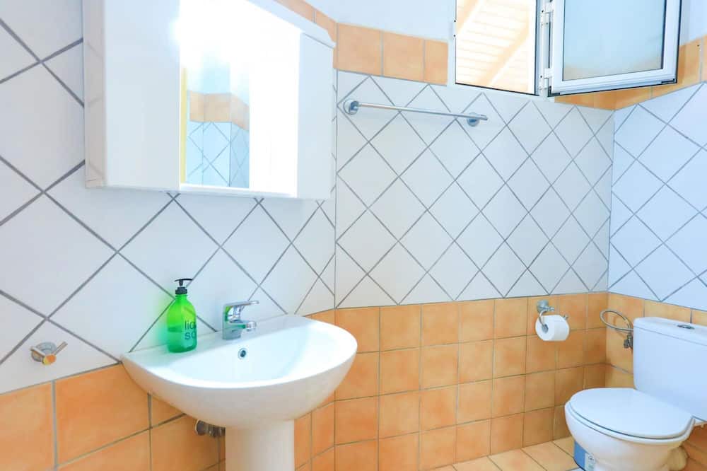 Photo of Bathroom in Katavolos