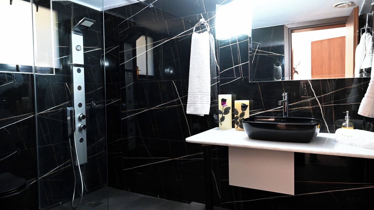 Photo of Bathroom in Aria