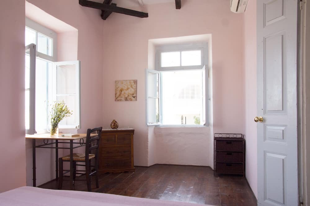 Photo of Bedroom in Methoni