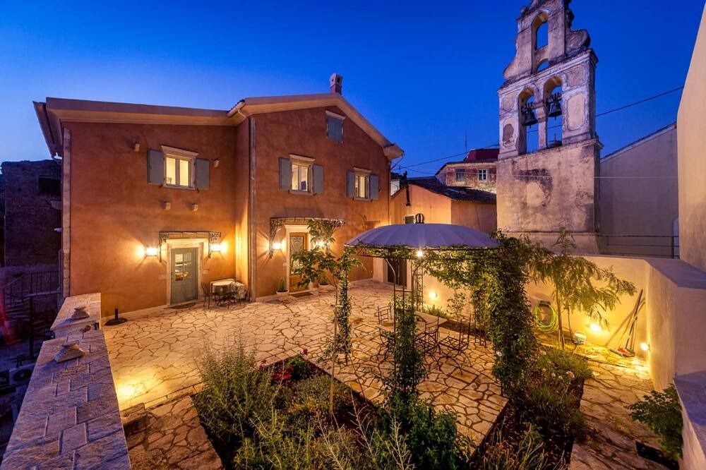 Photo of Outdoor in Achilleio
