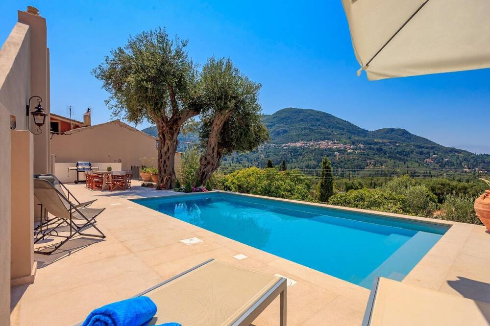 Photo of Outdoor in Achilleio