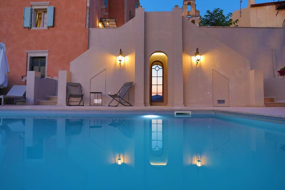 Photo of Outdoor in Achilleio
