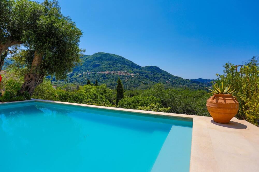 Photo of Outdoor in Achilleio