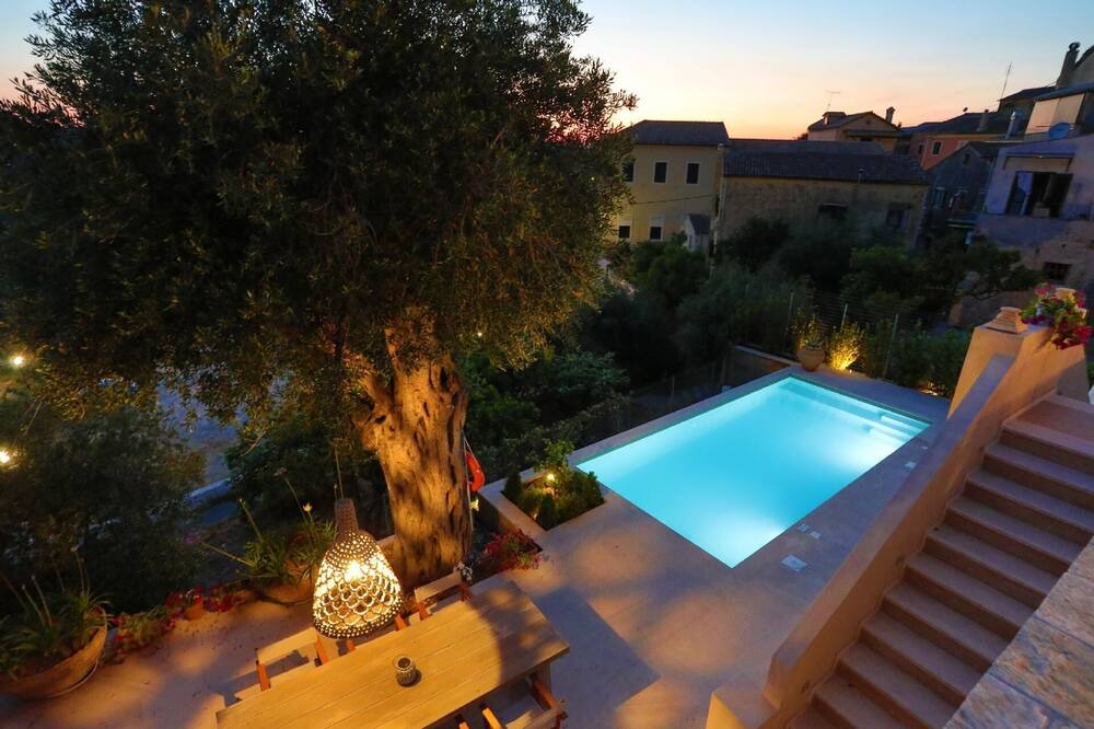 Photo of Outdoor in Achilleio