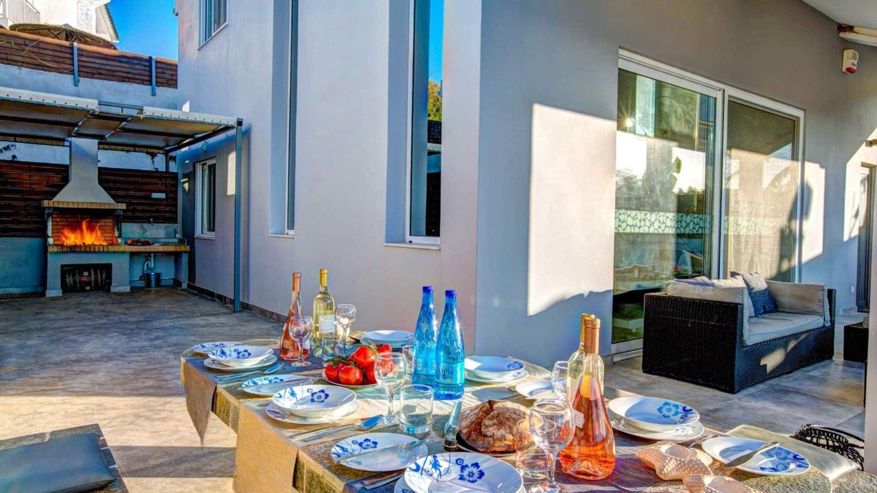 Photo of Outdoor in Tragaki