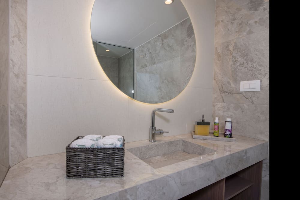 Photo of Bathroom in Kalyves