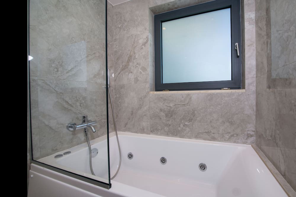 Photo of Bathroom in Kalyves