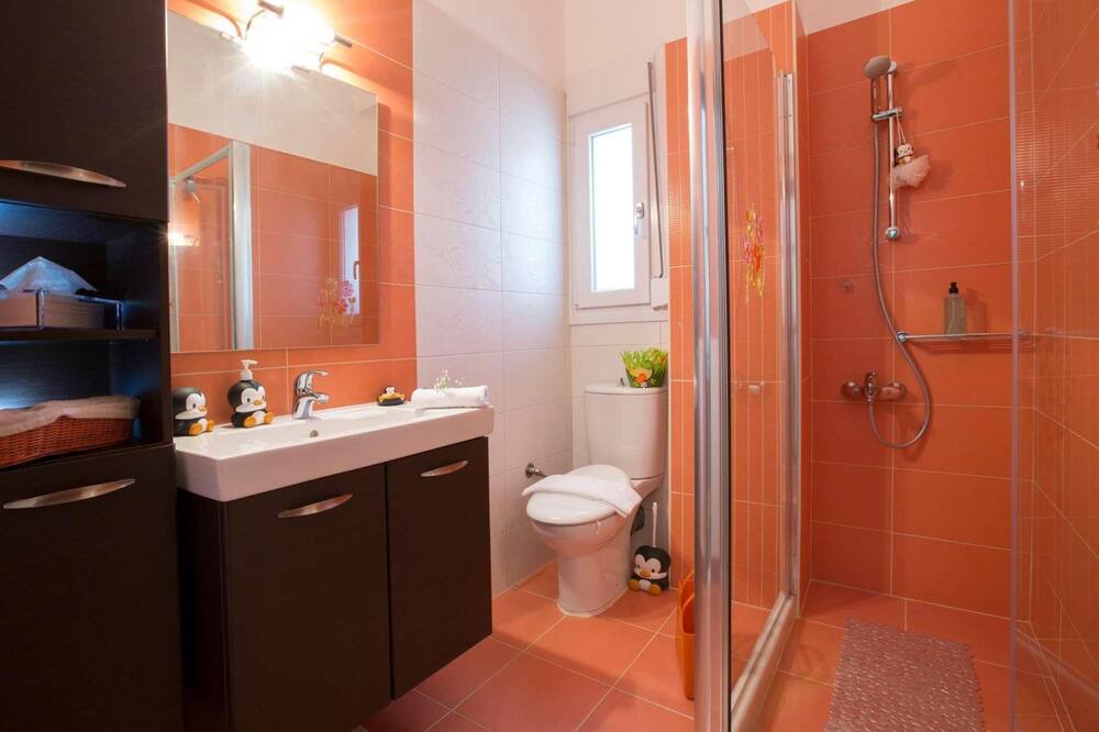 Photo of Bathroom in Lazarata
