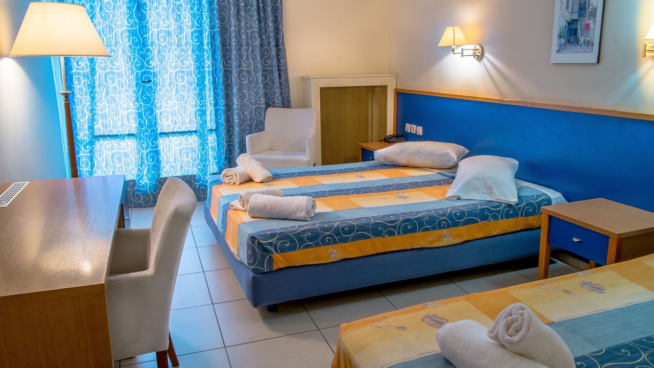 Photo of Bedroom in Marmari