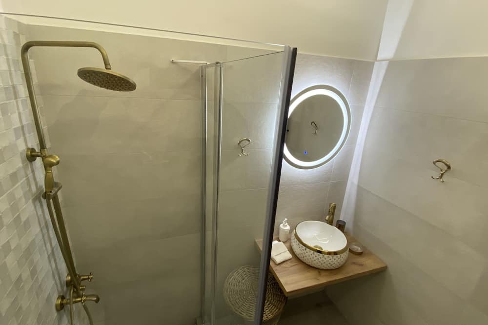 Photo of Bathroom in Paralia