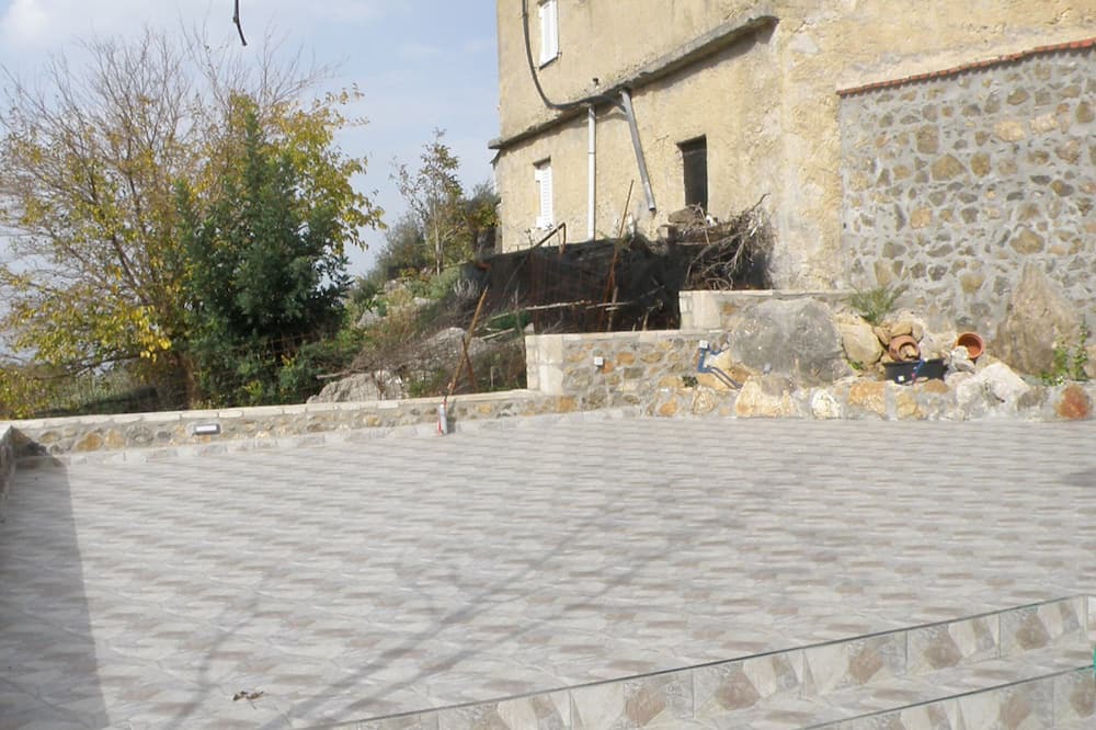 Photo of Outdoor in Mylopotamos
