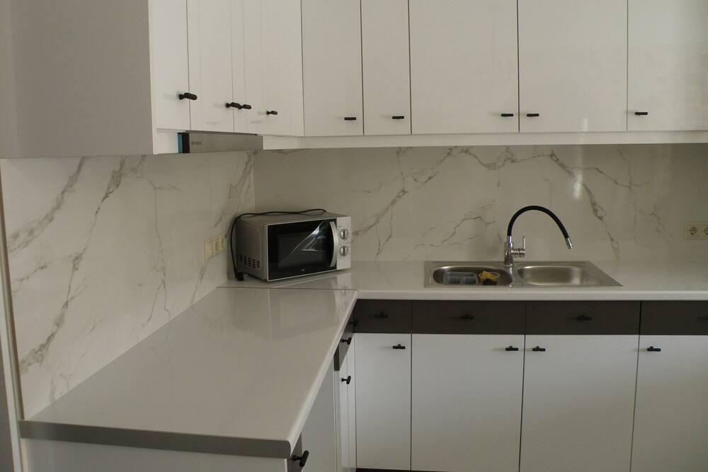Photo of Kitchen in Mylopotamos
