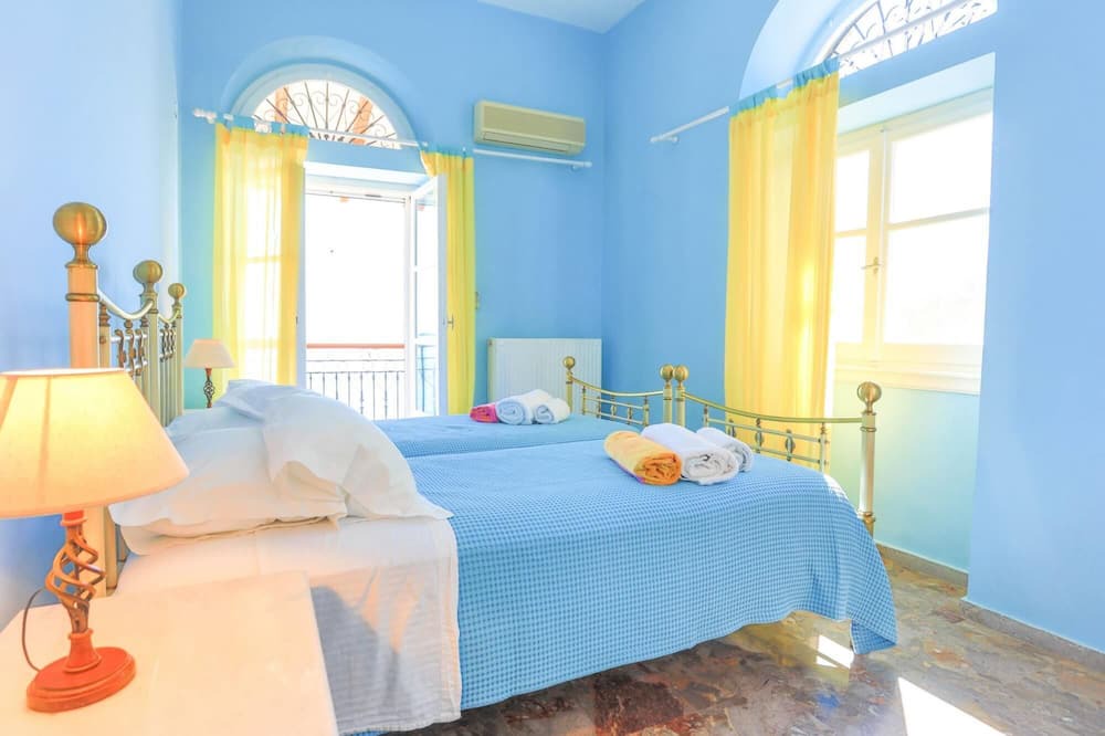 Photo of Bedroom in Katavolos