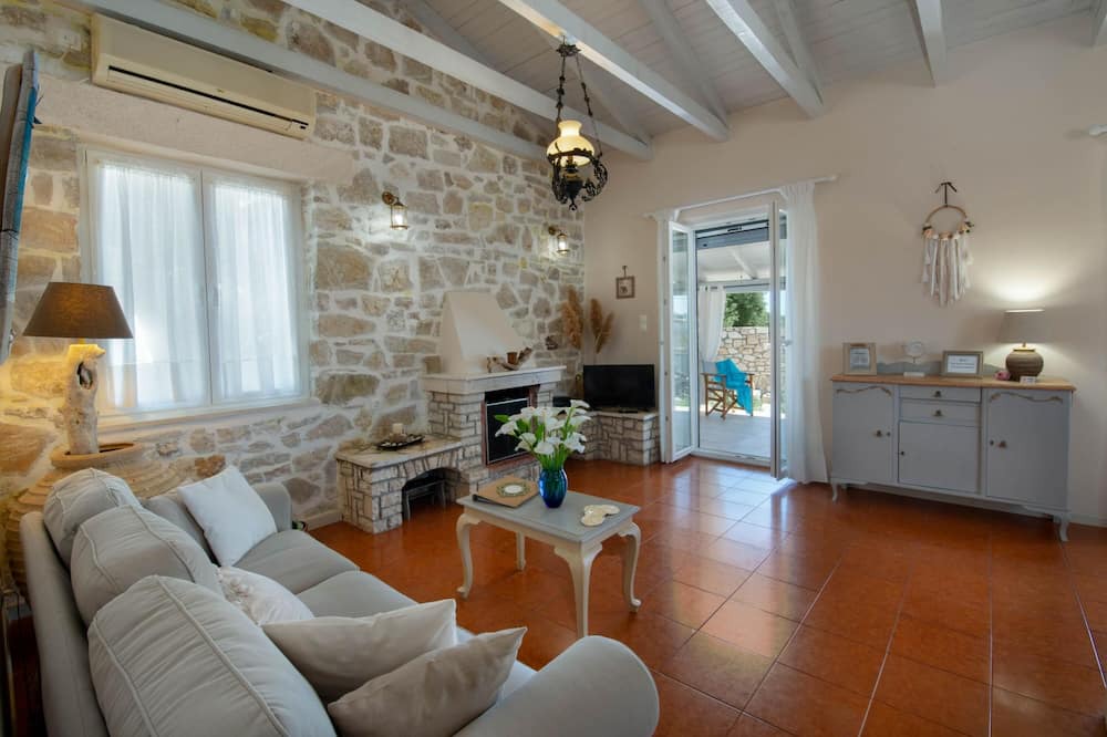Photo of Livingroom in Vlachopoulatika