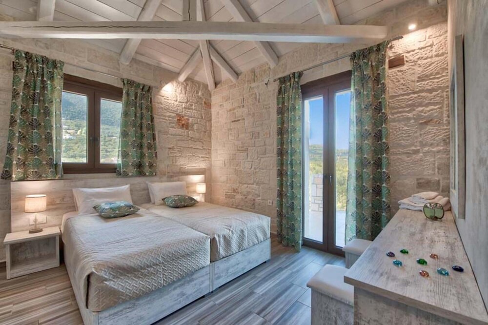 Photo of Bedroom in Alykes