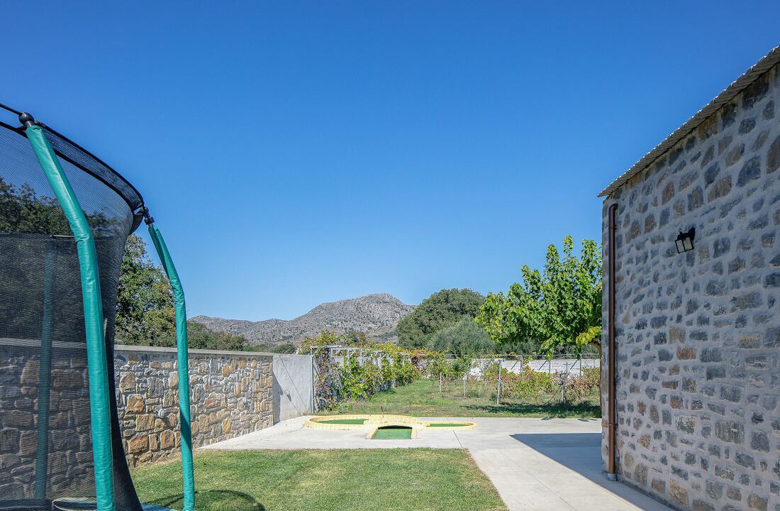 Photo of Outdoor in Monopari