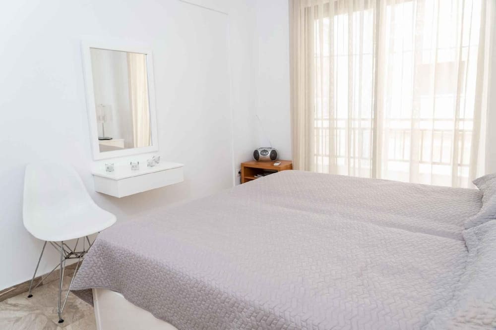 Photo of Bedroom in Nea Playia