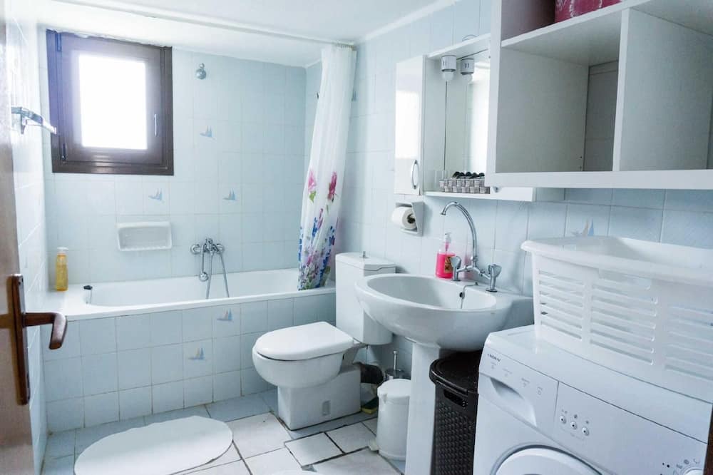 Photo of Bathroom in Pirgadikia