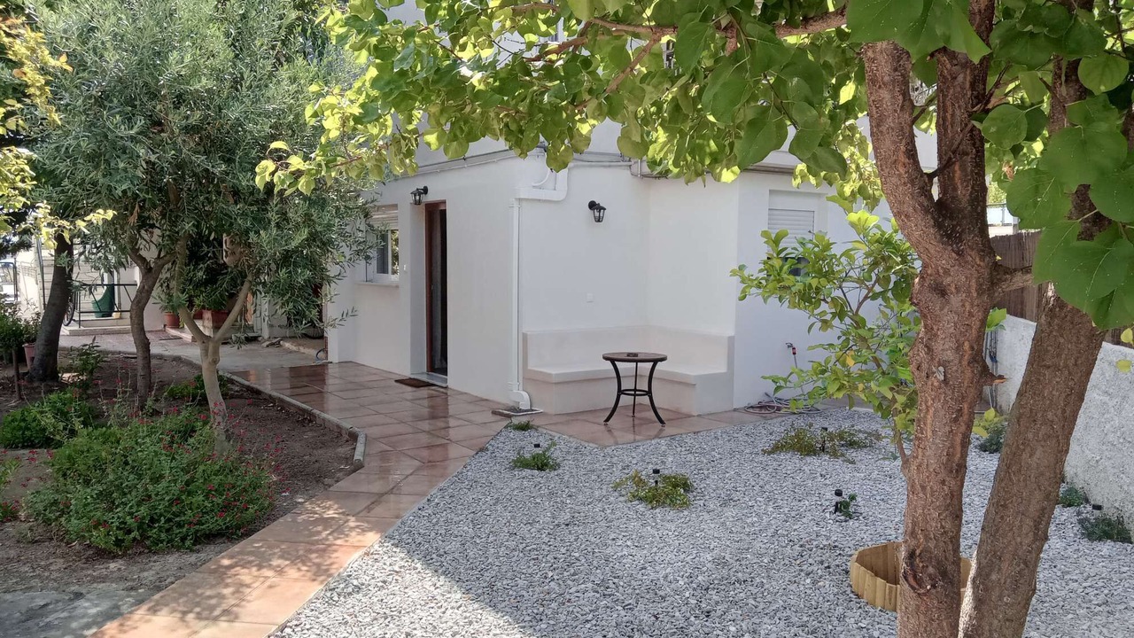 Photo of Outdoor in Nees Pagases