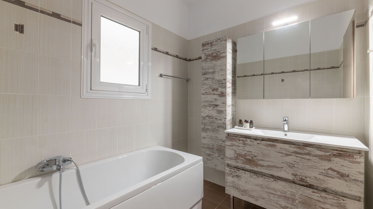Photo of Bathroom in Chalandri