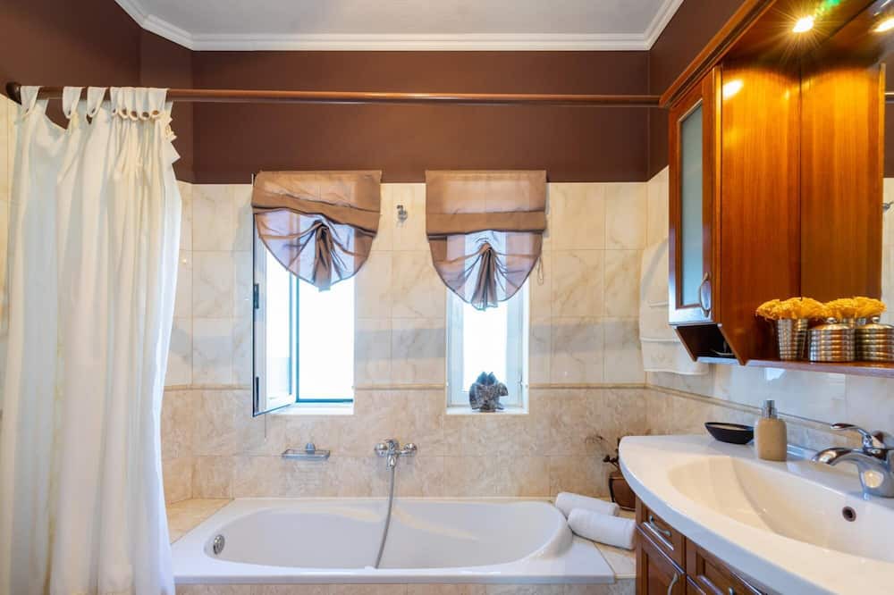 Photo of Bathroom in Sitia
