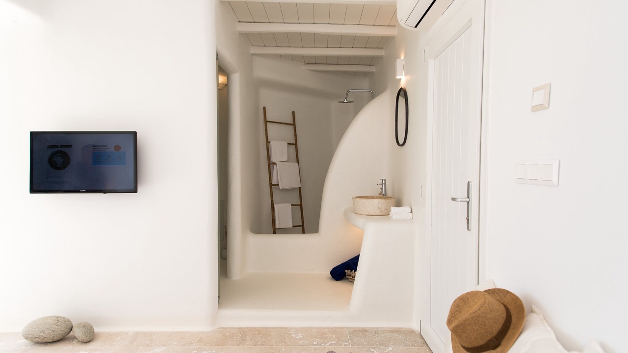 Photo of Bathroom in Kanalia