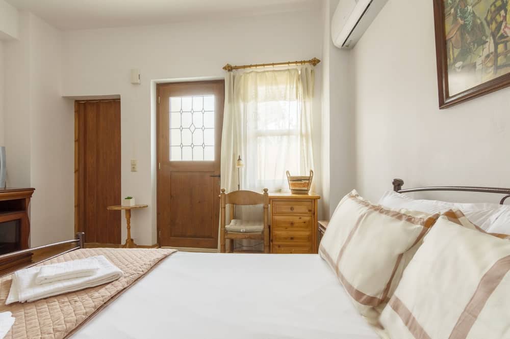Photo of Bedroom in Apomarma
