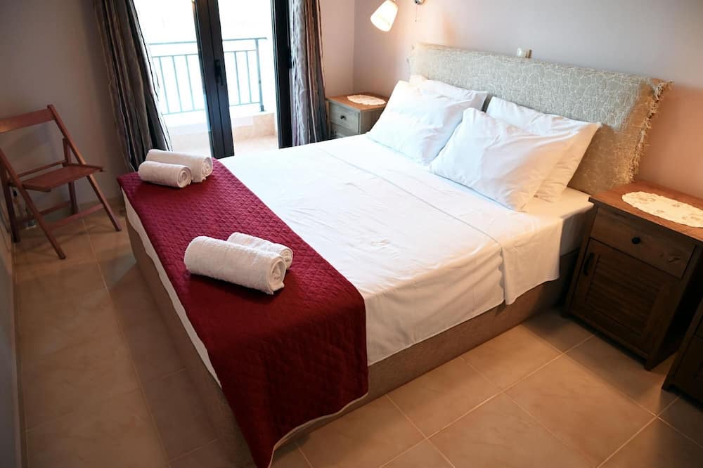Photo of Bedroom in Monolithos