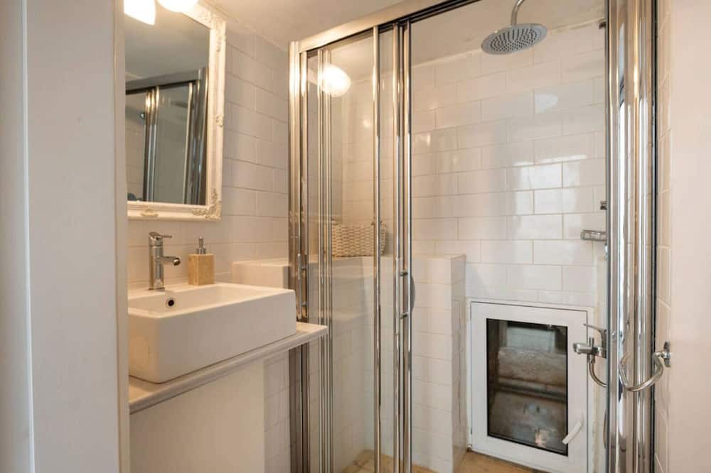 Photo of Bathroom in Pagkia