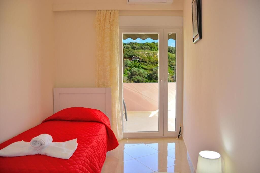 Photo of Bedroom in Stavromenos