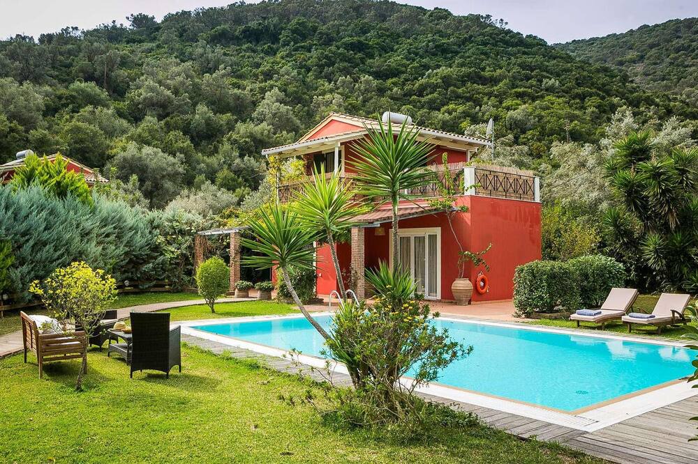 Photo of Outdoor in Mikros Gialos