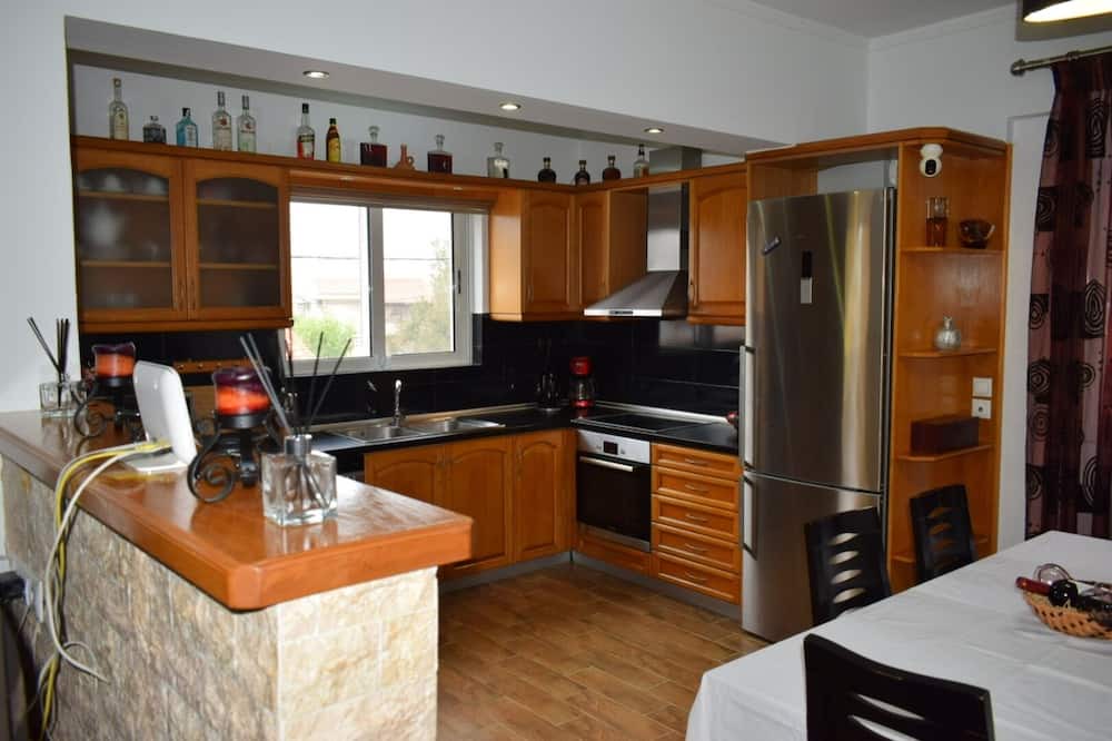 Photo of Kitchen in Markopoulo Mesogaias