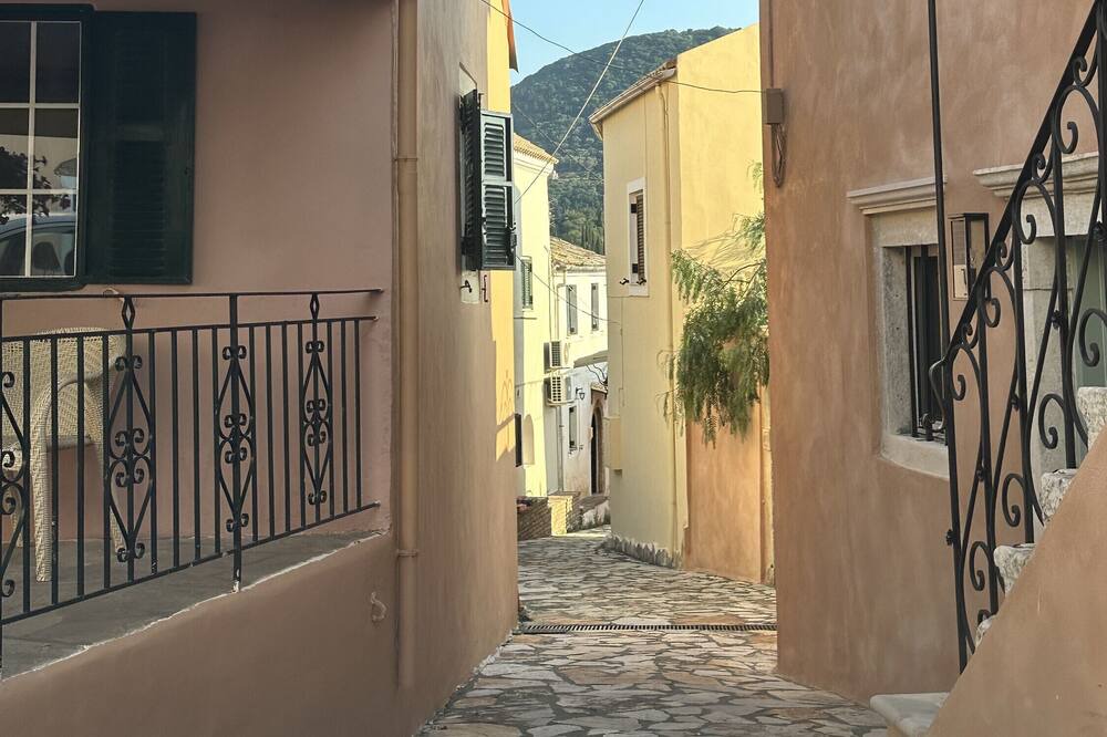 Photo of Outdoor in Achilleio
