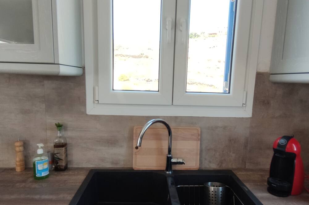 Photo of Kitchen in Azolimnos