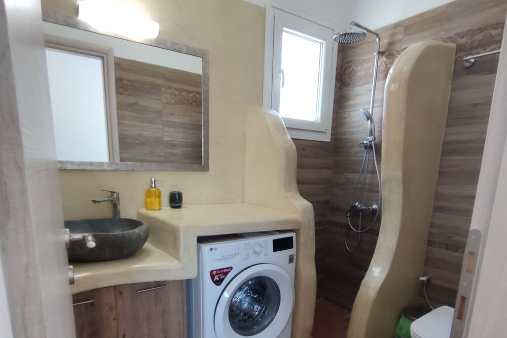 Photo of Bathroom in Azolimnos