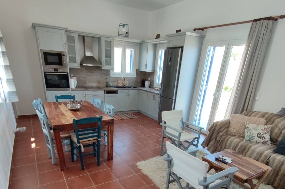 Photo of Livingroom in Azolimnos
