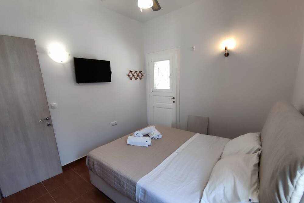 Photo of Bedroom in Azolimnos
