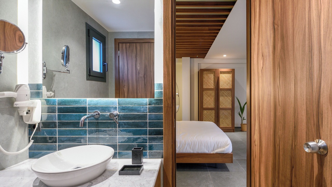 Photo of Bathroom in Paradhisos