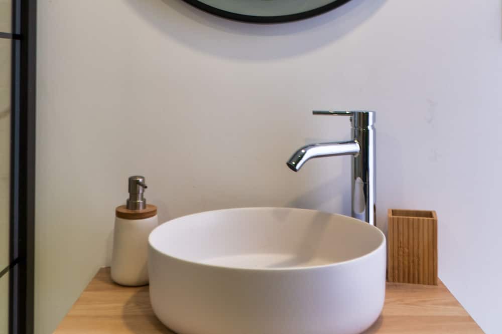 Photo of Bathroom in Armenistis