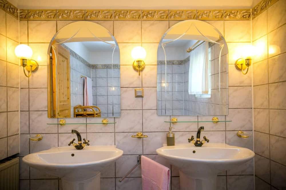 Photo of Bathroom in Thasos