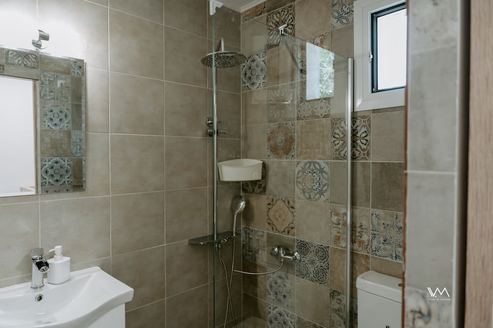 Photo of Bathroom in Igoumenitsa