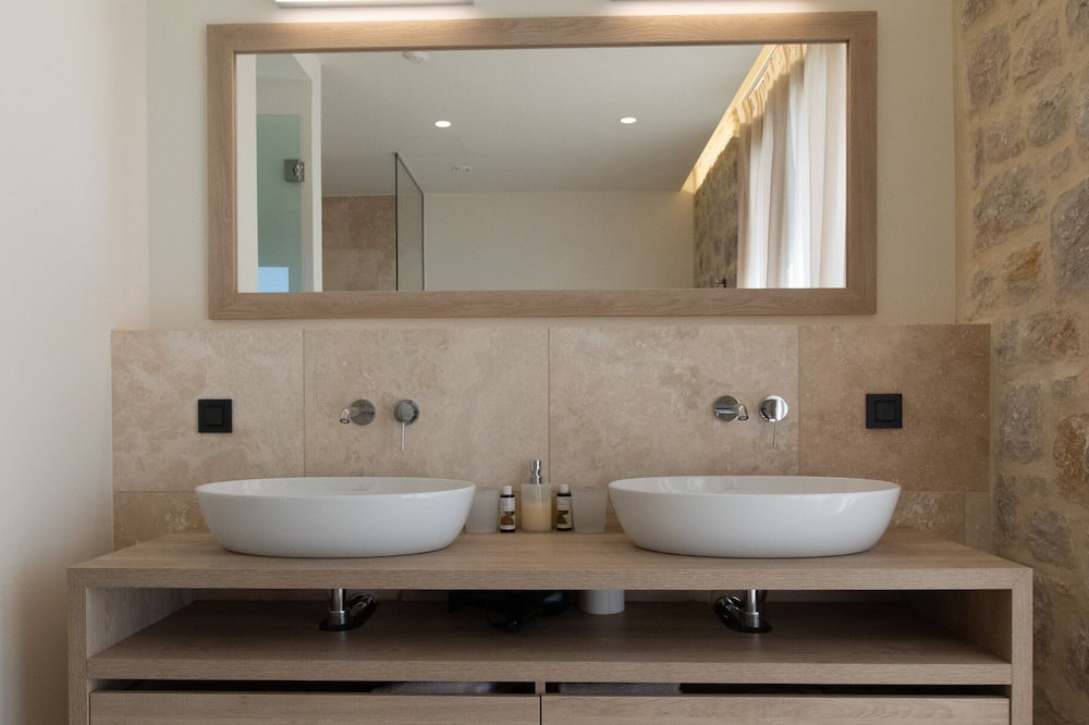 Photo of Bathroom in Pylos-Nestoras