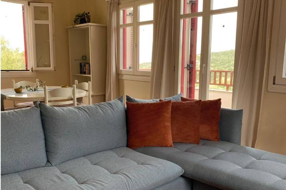 Photo of Livingroom in Aetos