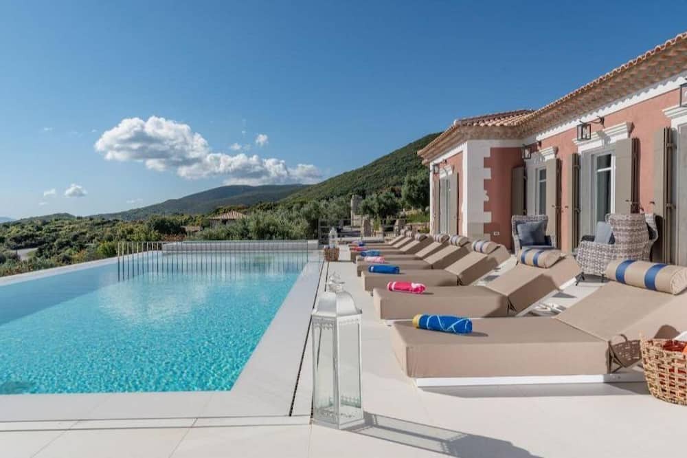 Photo of Outdoor in Skinaria
