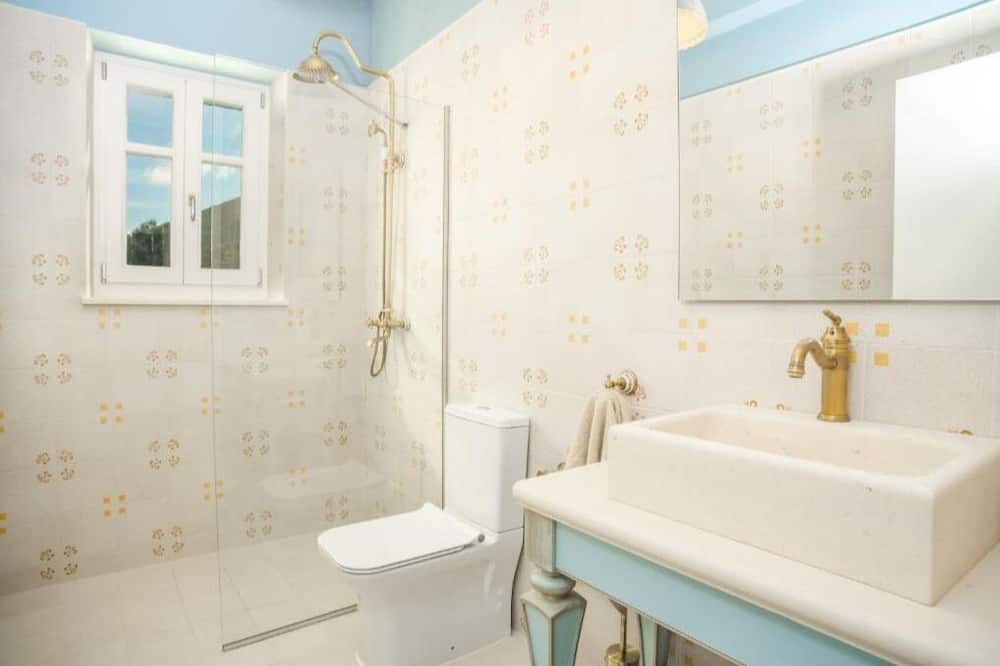 Photo of Bathroom in Skinaria